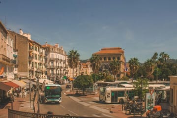Private Guided Walking Tour of Cannes in 2 Hours