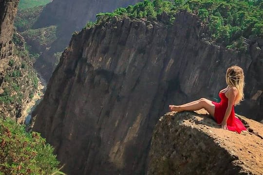 Tazi Canyon and River Rafting Tour with Transfer from Side 