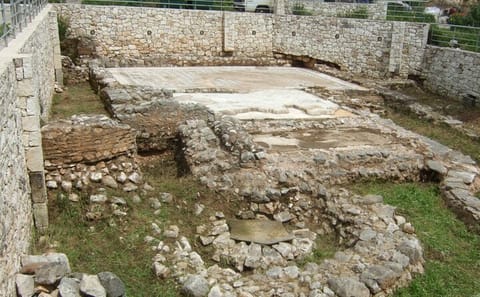 South Kefalonia Tour: Mycenaean Tombs and Beaches