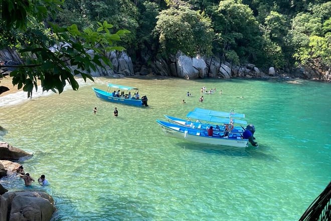beautiful beach colomitos