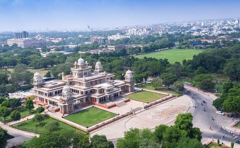 Rajasthan Forts and Palaces Tour from Jaipur to Bundi and Chittaurgarh