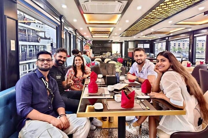 LA CASTA CRUISE - Luxury 5 Star Halong Bay 1 Day - JACUZZI POOL