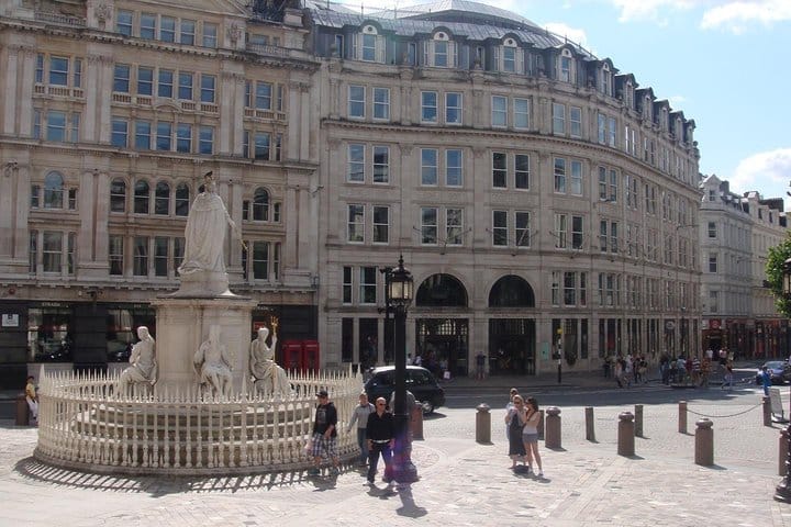 Half Day Private London Tour with Horse Guards Parade 3