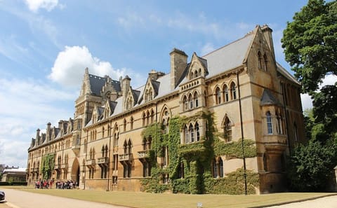 Private Tour of Windsor Castle, Oxford, and Stratford-upon-Avon