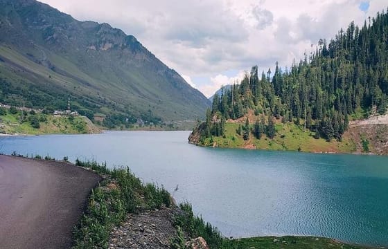 Jammu & Kashmir Valley Tour