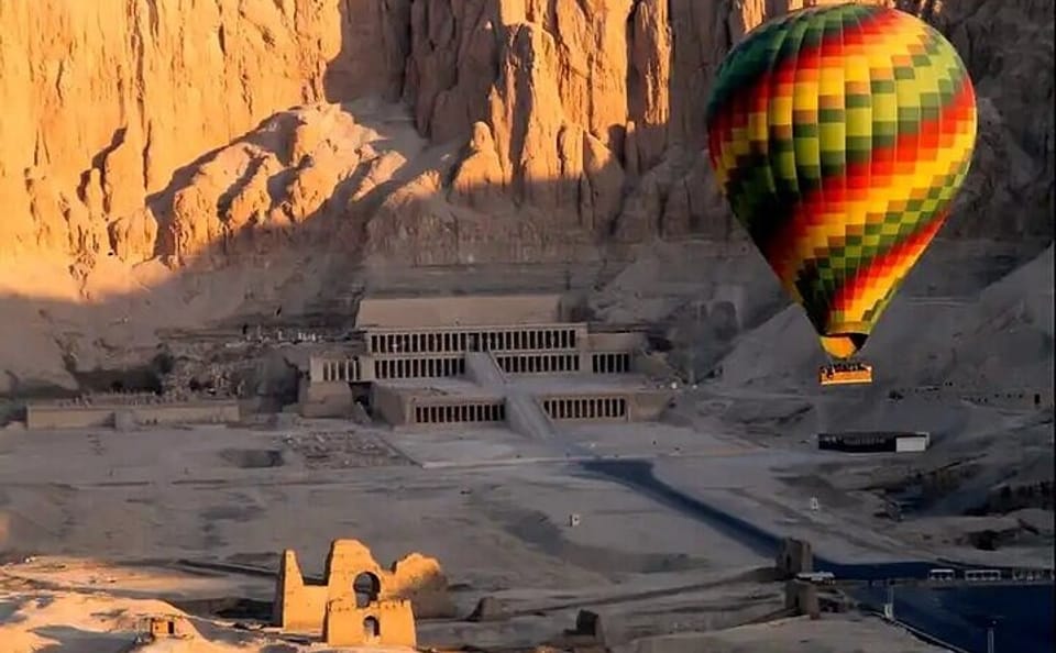 Hot Air Balloon and Temple Tour in Luxor, Egypt