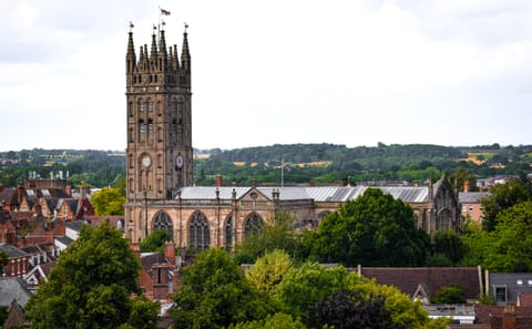 Private 11-Day Tour of UK Palaces and Castles from London