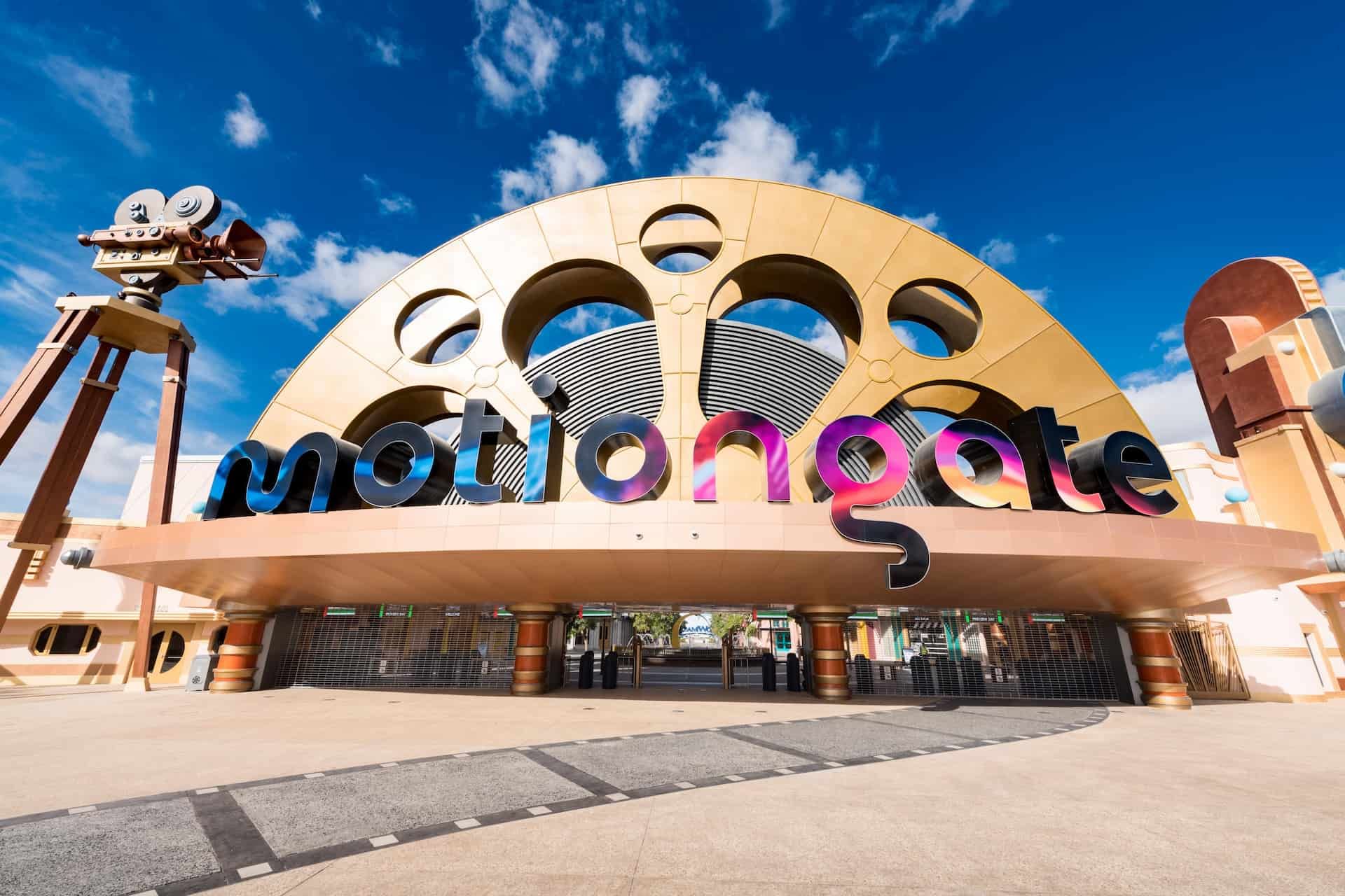 Dubai Parks & Resorts-MOTIONGATE Dubai Main Gate-Tour Visionary