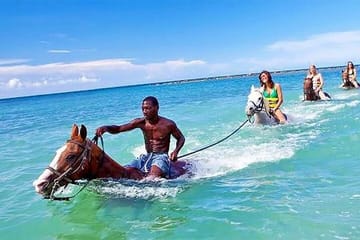 Horseback Riding Tour in Hurghada: Sea and Desert Adventure