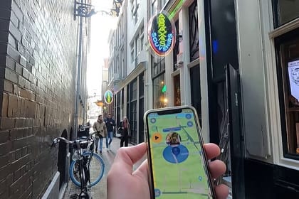 Coffeeshops Smartphone App Self-Guided GPS Walking Tour