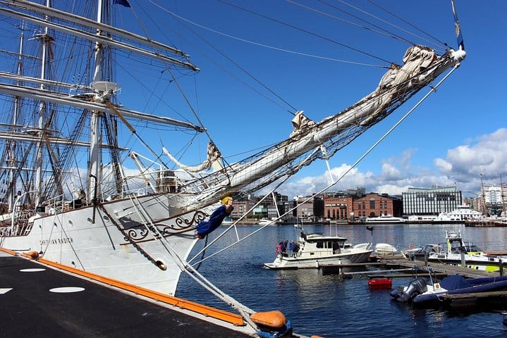 Oslo Private Walking Tour With A Professional Guide 2