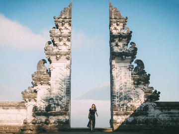 Bali Gate of Heaven and Tirta Gangga Water Palace Tour