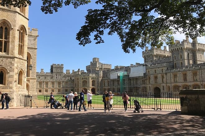 Windsor Castle Heathrow Airport Private Layover 8