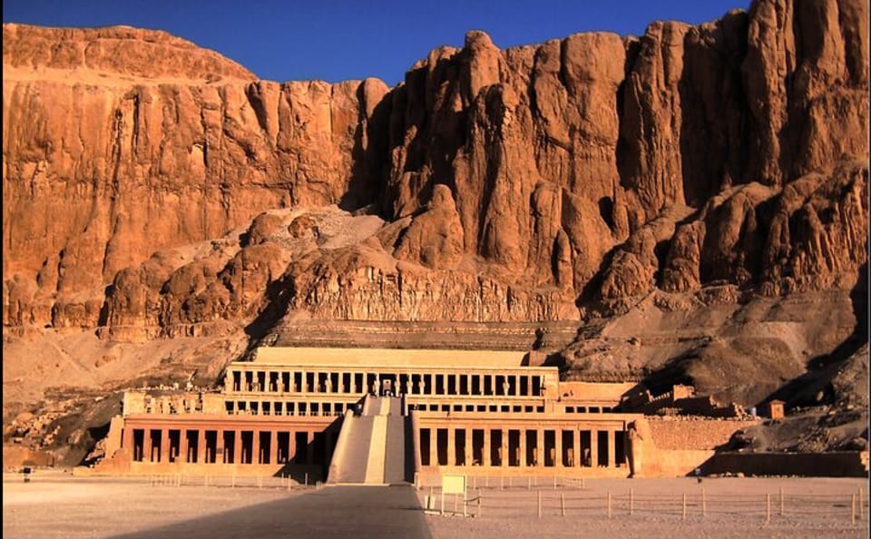Private Day Tour of Luxor's Archaeological Sites from Cairo