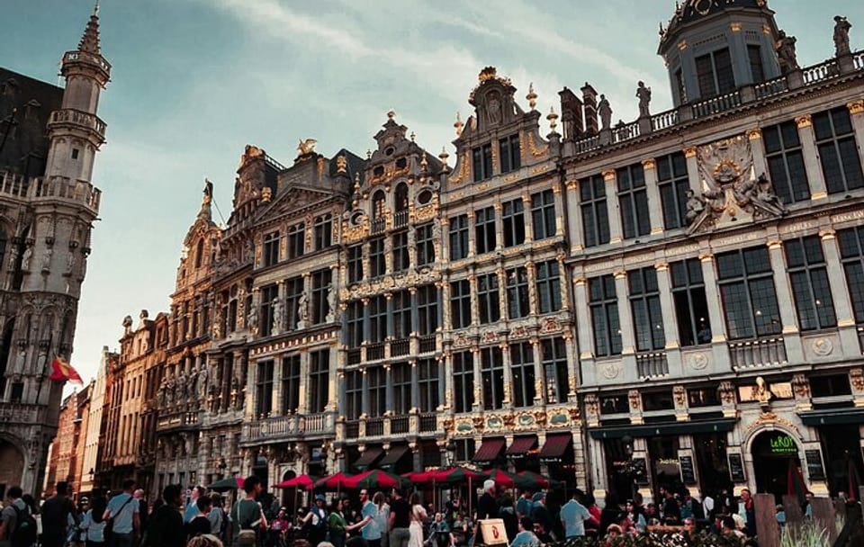 Festive Private Walking Tour of Brussels' Winter Magic
