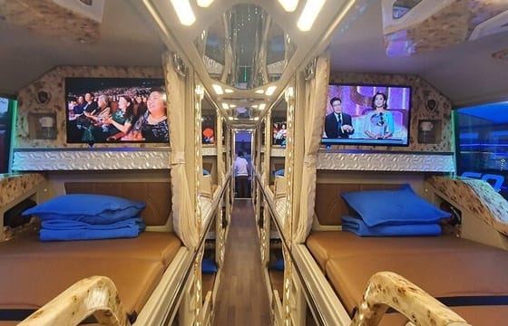 2 Days Sapa Tour with Fansipan Peak by Cabin Bus from Hanoi