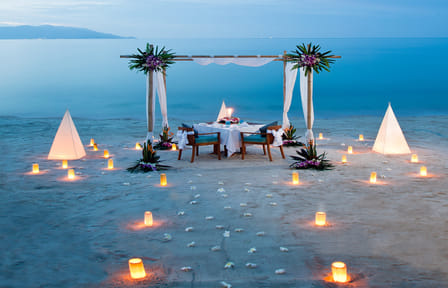 5 Star Luxury – Romantic Dinner on the Beach @ Melati