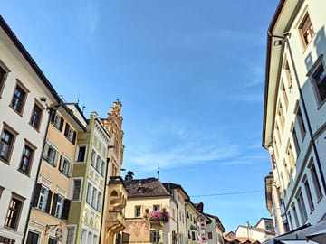 Discovering Bolzano