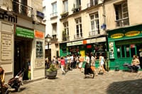 Half-Day Private Marais and Montmartre Tour in Paris  9
