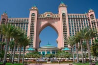 Dubai city tour with the Pointe
