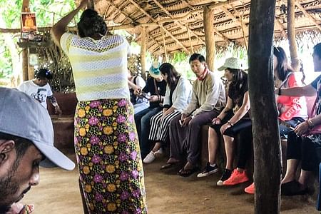 Authentic Sigiriya Village Tour with Traditional Lunch & Scenic Rides