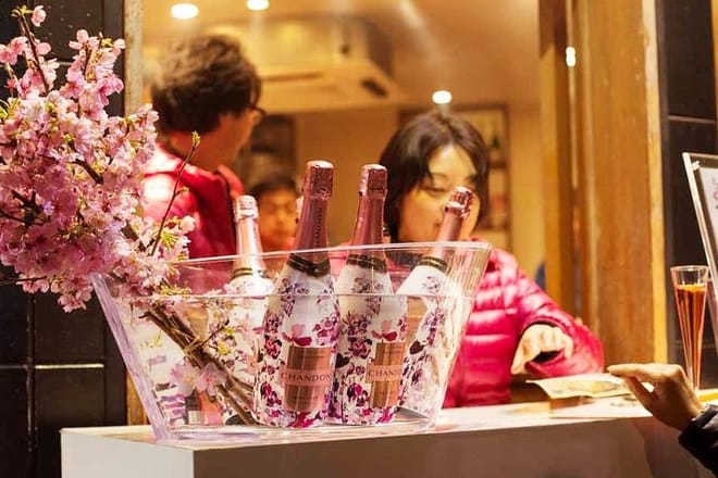Tokyo Hanami Cherry blossom Food Tour - champagne