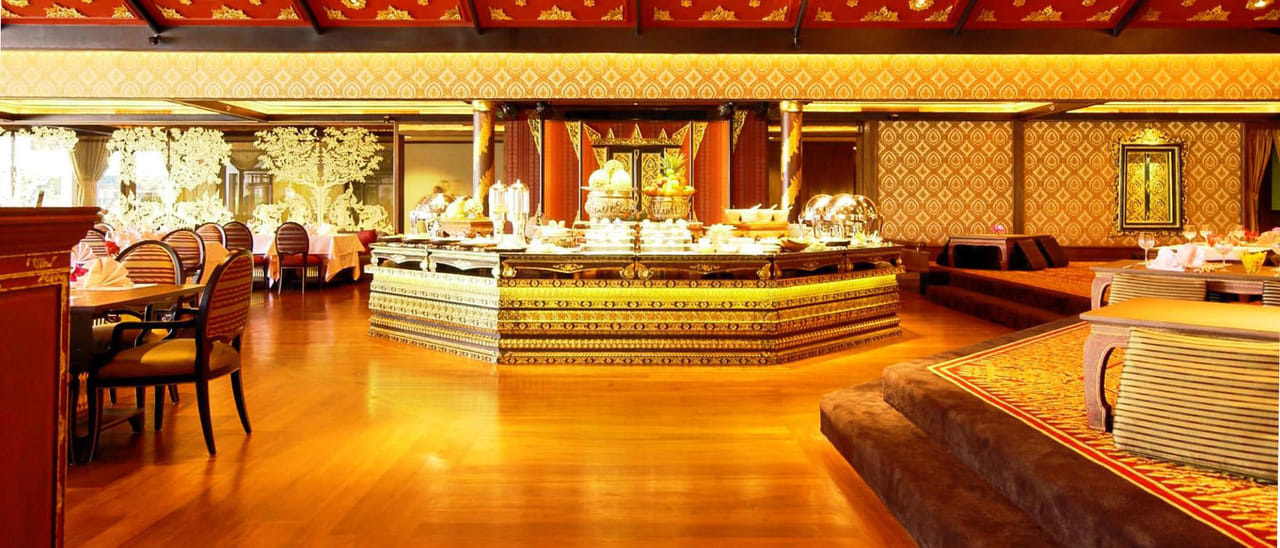 Gourmet Dining and show at the Mandarin Oriental 6