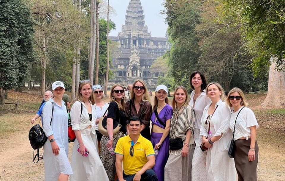 Private Guided Tour of Angkor Wat and Temples at Sunset