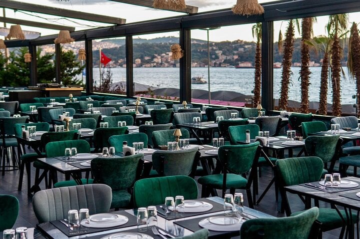 Istanbul Luxury Bosphorus View Tavern Dinner & Belly Dance Show 8