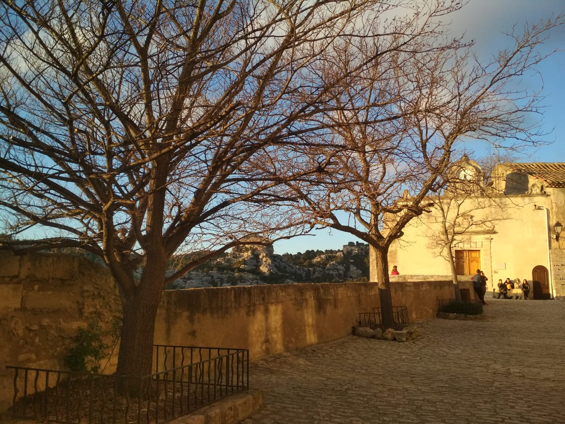 Arles et Les-Baux-de-Provence...  the splendor of Provence lifestyle 6