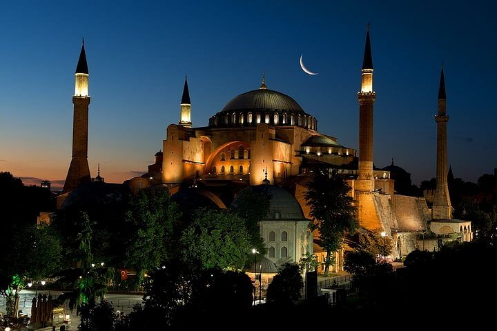 Private Istanbul Tour: Explore Hagia Sophia, Blue Mosque & Grand Bazaar