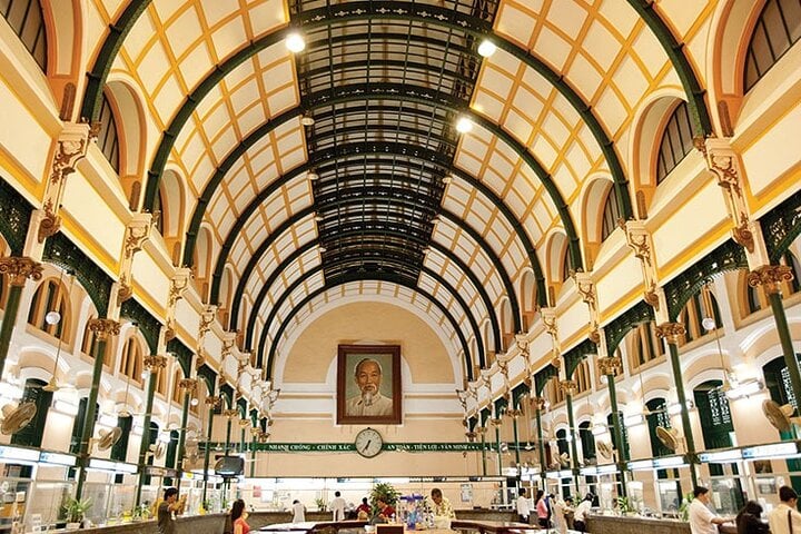 Central Post Office was built by the French in the 20th century.