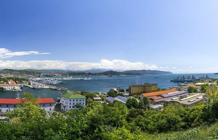 Explore La Spezia and Monterosso: Castles and Gardens Tour