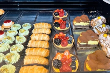 Milan Food Tasting Tour in Hidden Gems for Small Groups”