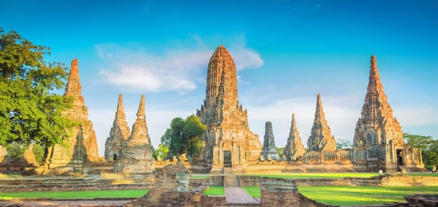 Ayutthaya ruins, Summer Palace & Grand Pearl River Cruise