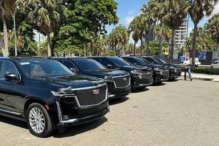 Puntacana airport (suv) roundtrip -Puntacana AirPort to Bayahibe