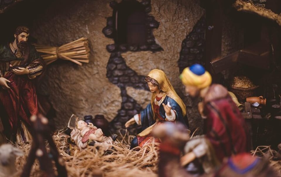 Winter Walking Tour and Christmas Market in Prague