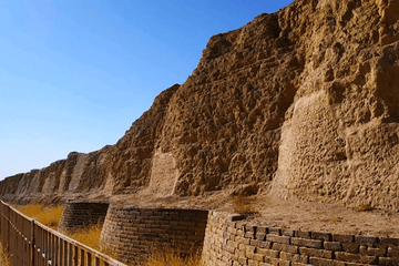Yinchuan Western Xia Tombs and Helanshan Rock Art Tour