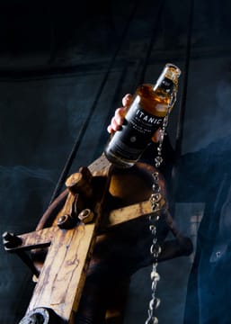 Belfast : Giants Causeway and Titanic Distillers Whiskey tasting tour