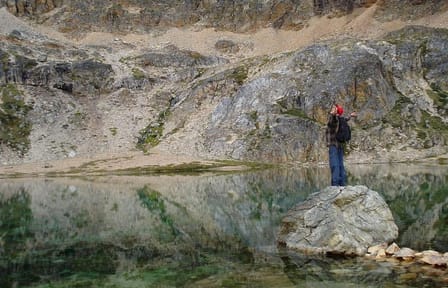 Turquoise Lagoon and Carbajal Hill Trekking in Ushuaia