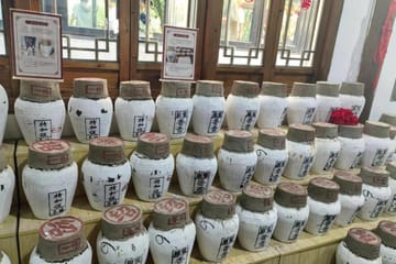 Shaoxing Scenery Tour with Wine Tasting and Boat Ride