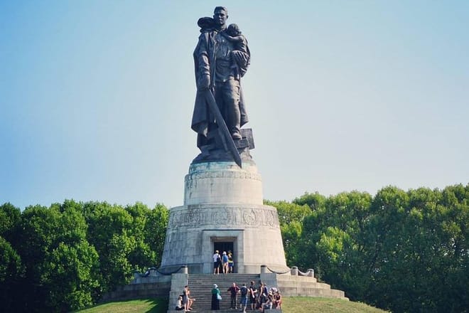Private Berlin Complete History All Day Tour 2