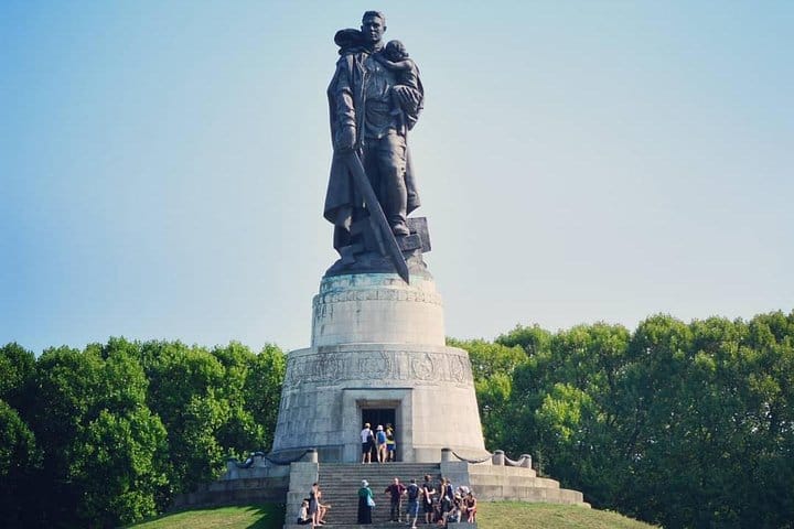Private Berlin Complete History All Day Tour 2