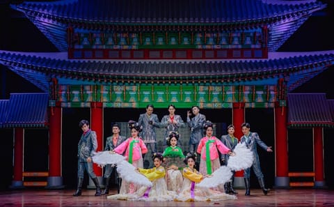 Alcazar Cabaret Show Pattaya Guide Exclusive