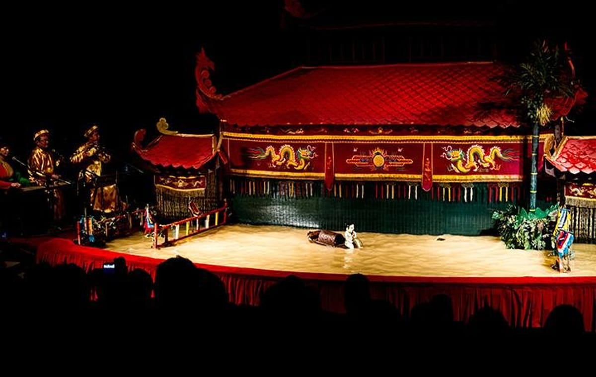 Authentic Vietnamese Dinner And Water Puppet Experience