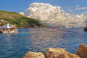 Dubrovnik Walking Tour and Scenic Boat Ride Experience