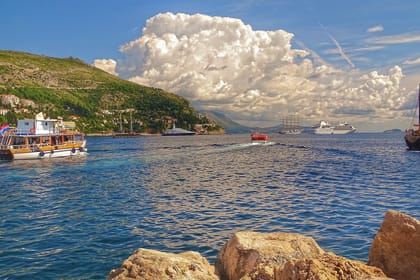 Dubrovnik Walking Tour and Scenic Boat Ride Experience