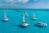 Cancún Catamaran to Isla Mujeres + Snorkel, Open Bar & Lunch 3