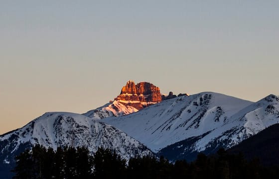 Sunrise Tour Moraine Lake Lake Louise from Calgary/Canmore/Banff