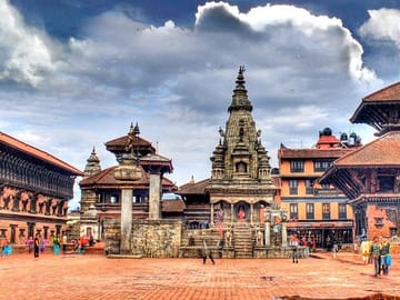 Private Half-Day Cultural Tour of Bhaktapur with Lunch